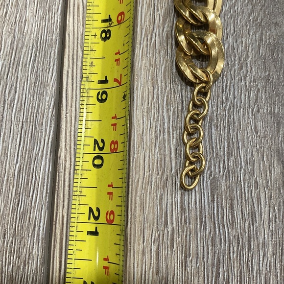 MONET Vintage Gold Link Necklace - Picture 10 of 10